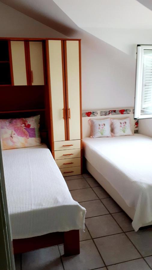 Apartmani Kalinic Bijela Exteriör bild