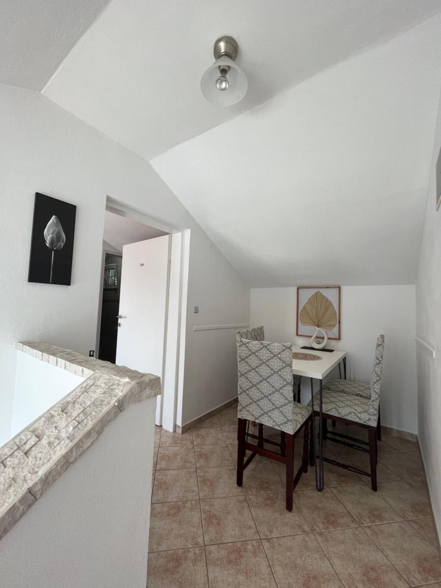 Apartmani Kalinic Bijela Exteriör bild