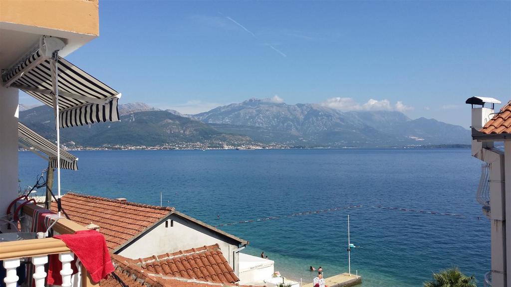 Apartmani Kalinic Bijela Exteriör bild